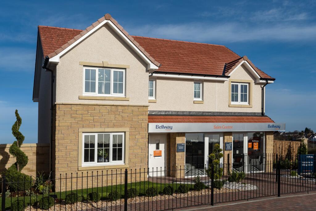 4 bedroom detached house