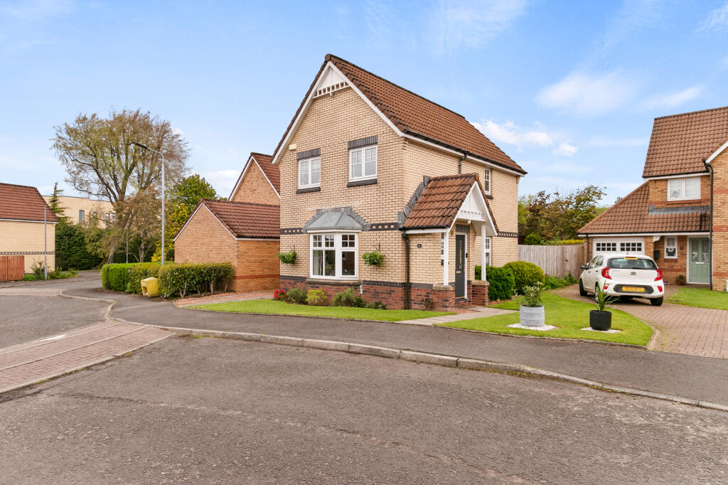 3 bedroom detached house for sale in Westfield Park, Strathaven, Lanarkshire, ML10