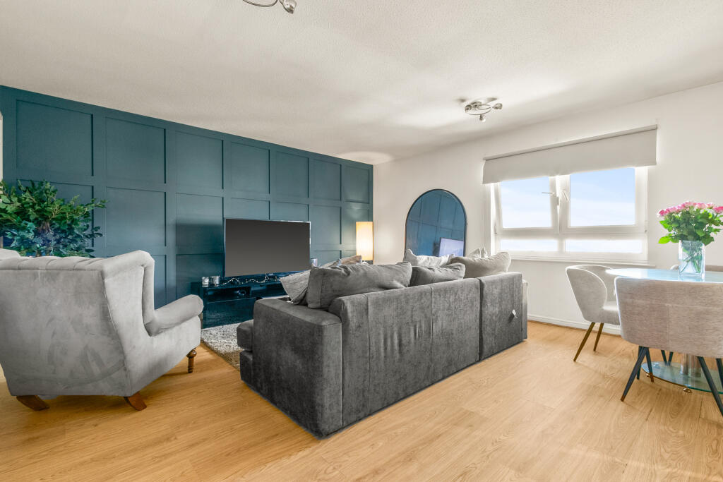 Main image of property: 39 Arcadia Street, Glasgow, G40 1DX
