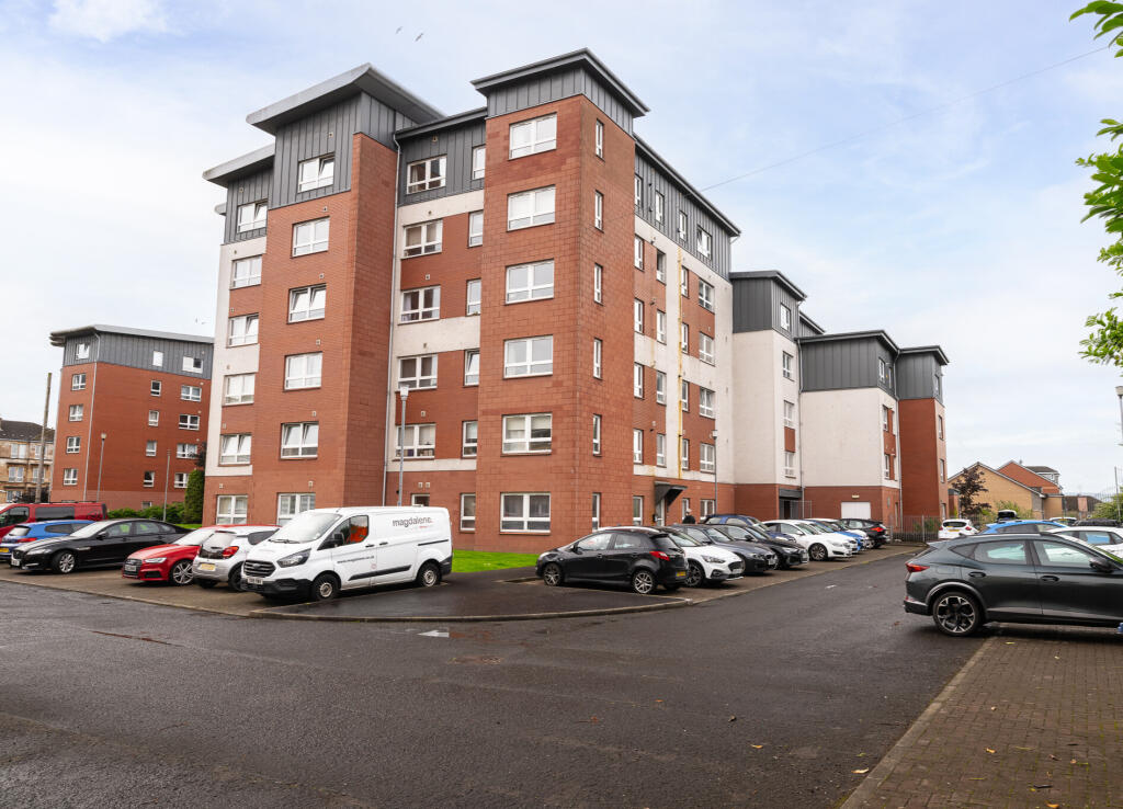 Main image of property: Flat 1/4, 39 Whitehill Place, Glasgow, G31 2BB