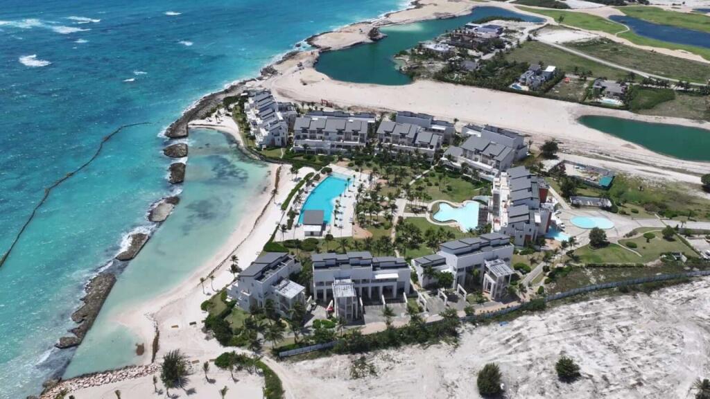 Main image of property: La Altagracia