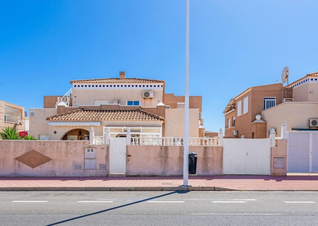 Main image of property: Valencia, Alicante, Torrevieja