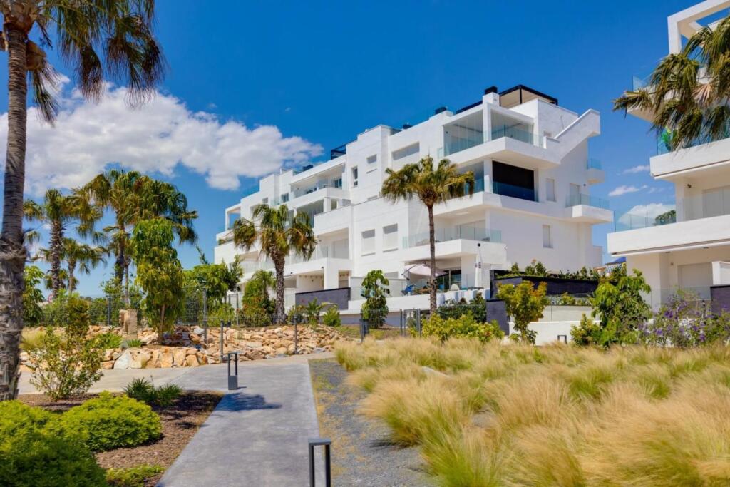 Main image of property: Valencia, Alicante, Torrevieja