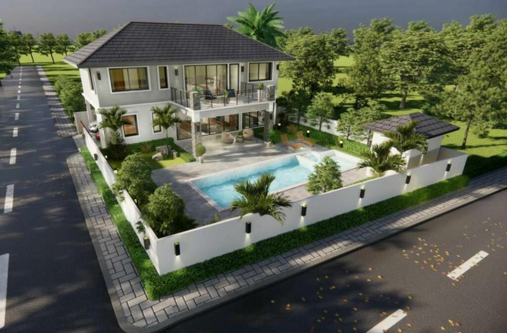4 bedroom villa for sale in Phuket, Thailand