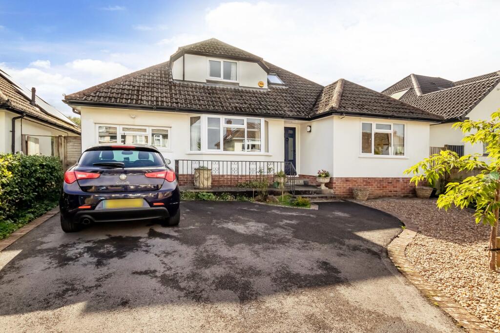 Main image of property: Oakleigh Close, Backwell, BS48