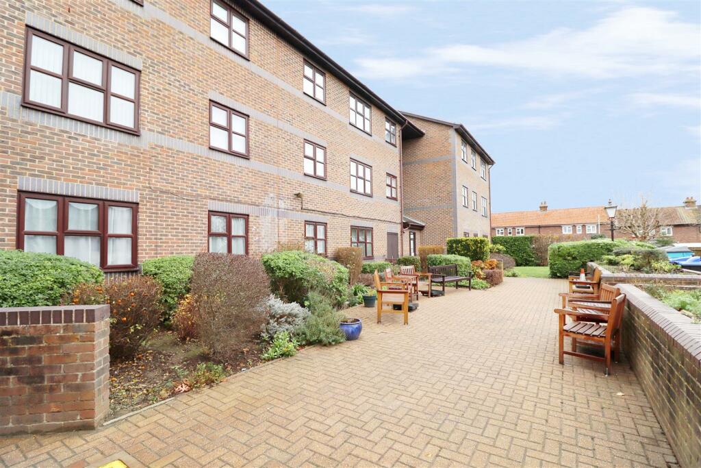 Additional property image - Pincott Road, Bexleyheath