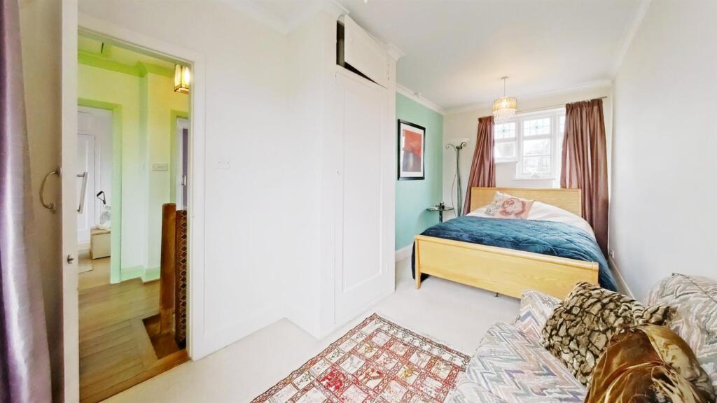 Additional property image - Park Crescent, Erith