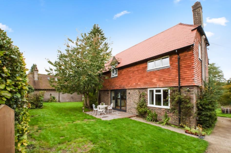 Main image of property: Hartfield