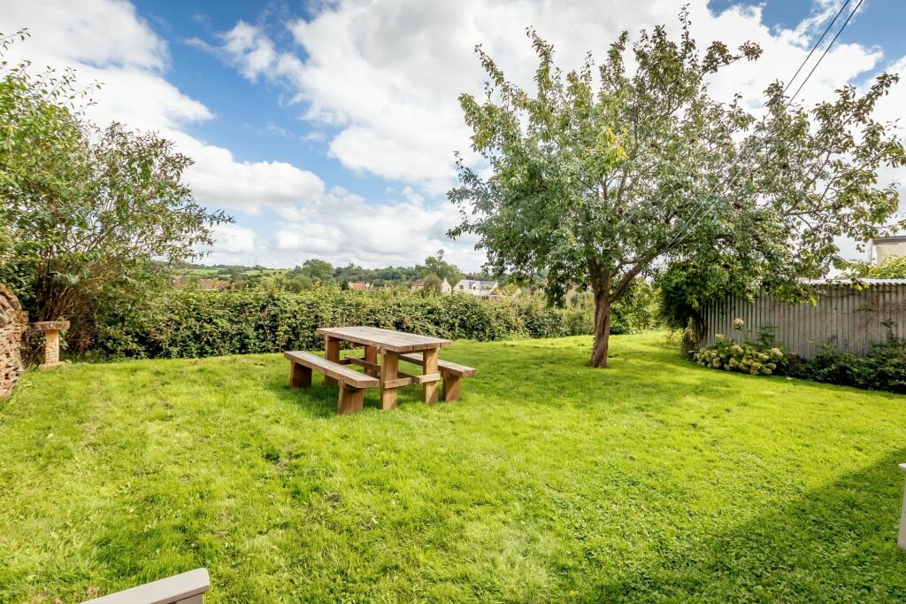 Additional property image - Poplar Cottage, 7 Broad Lane, Westerleigh, Bristol BS37 8QX