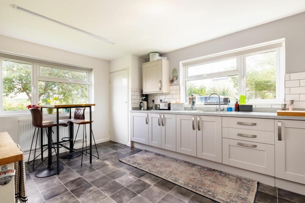 Additional property image - Poplar Cottage, 7 Broad Lane, Westerleigh, Bristol BS37 8QX