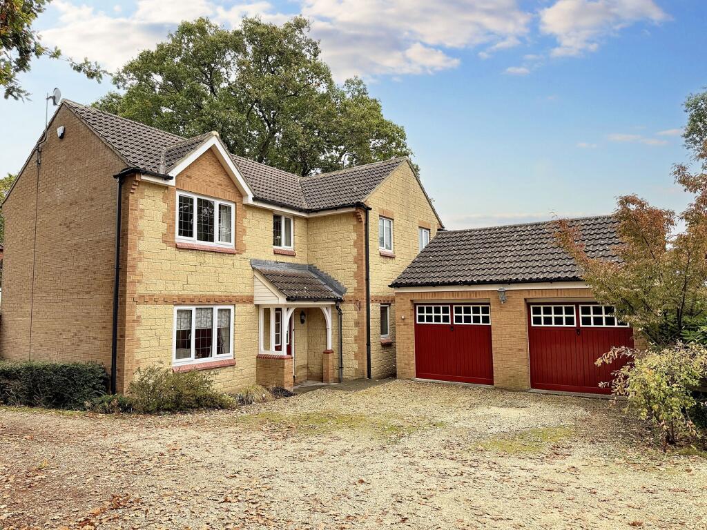 Main image of property: Oakwood Gardens, Coalpit Heath, BS36