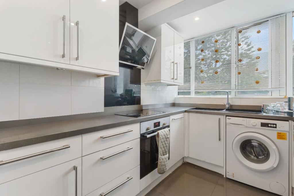 Main image of property: Churchill Gardens, SW1V