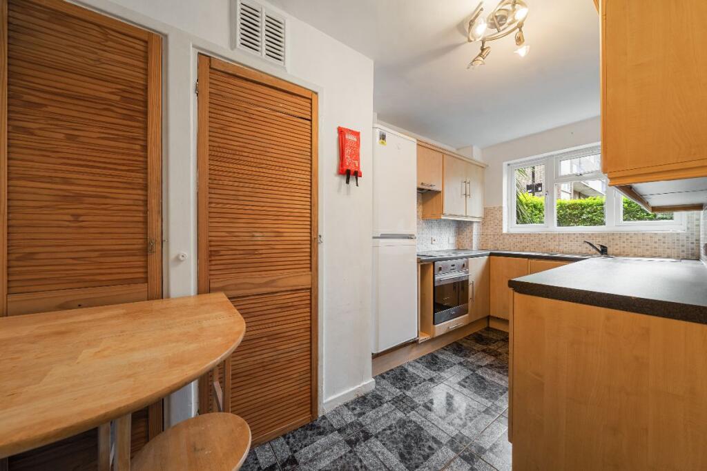 Main image of property: Evelyn Court, Evelyn Walk, N1