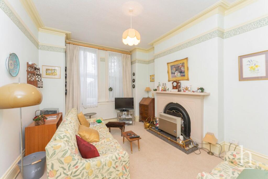 3 bedroom terraced house for sale in Station Road, Hoylake, CH47