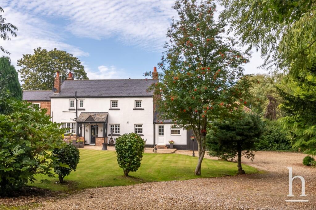 5 bedroom farm house for sale in Arrowe Road, Greasby, CH49