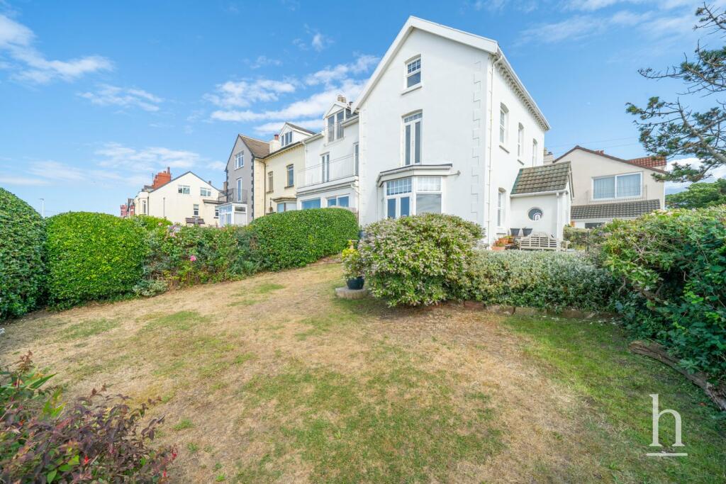 4 bedroom end of terrace house for sale in North Parade, Hoylake, CH47