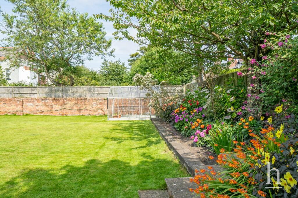 Additional property image - Meols Drive, Hoylake, CH47