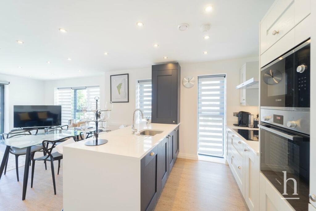 Additional property image - Rocky Lane, Heswall, CH60