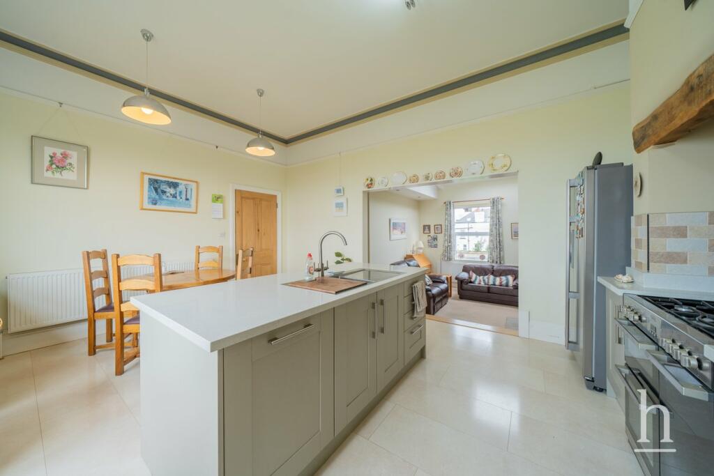 Additional property image - Marine Road, Hoylake, CH47