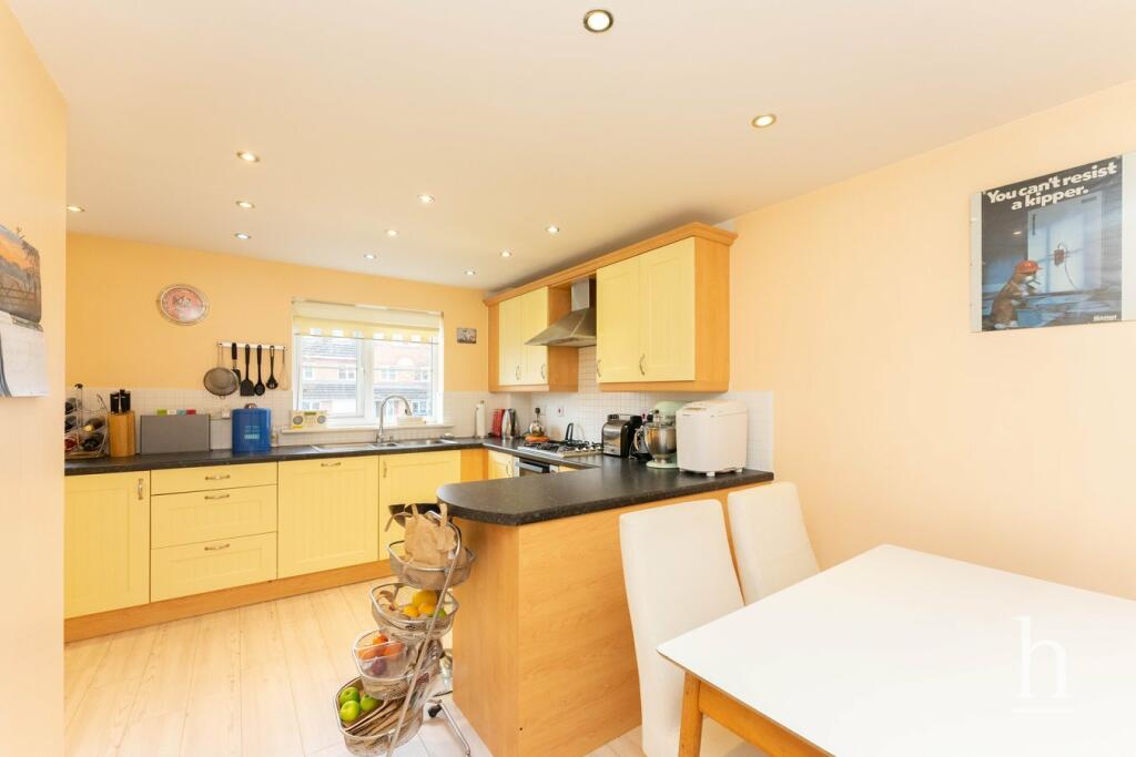 Additional property image - East O' Hills Close, Heswall, Wirral, CH60