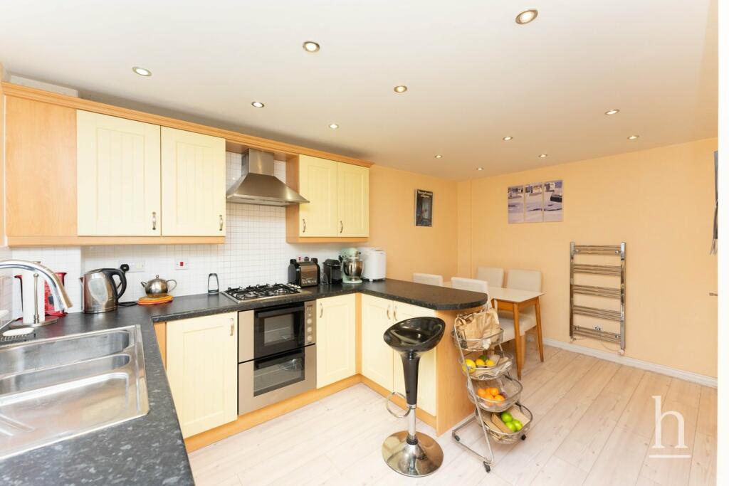 Additional property image - East O' Hills Close, Heswall, Wirral, CH60