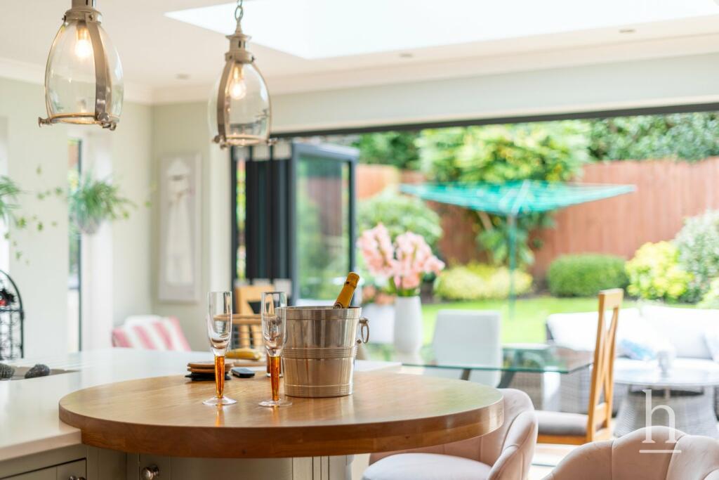 Additional property image - Barnston Road, Heswall, CH60