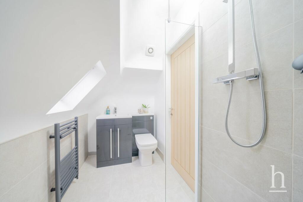 Additional property image - Gayton Parkway, Gayton, CH60