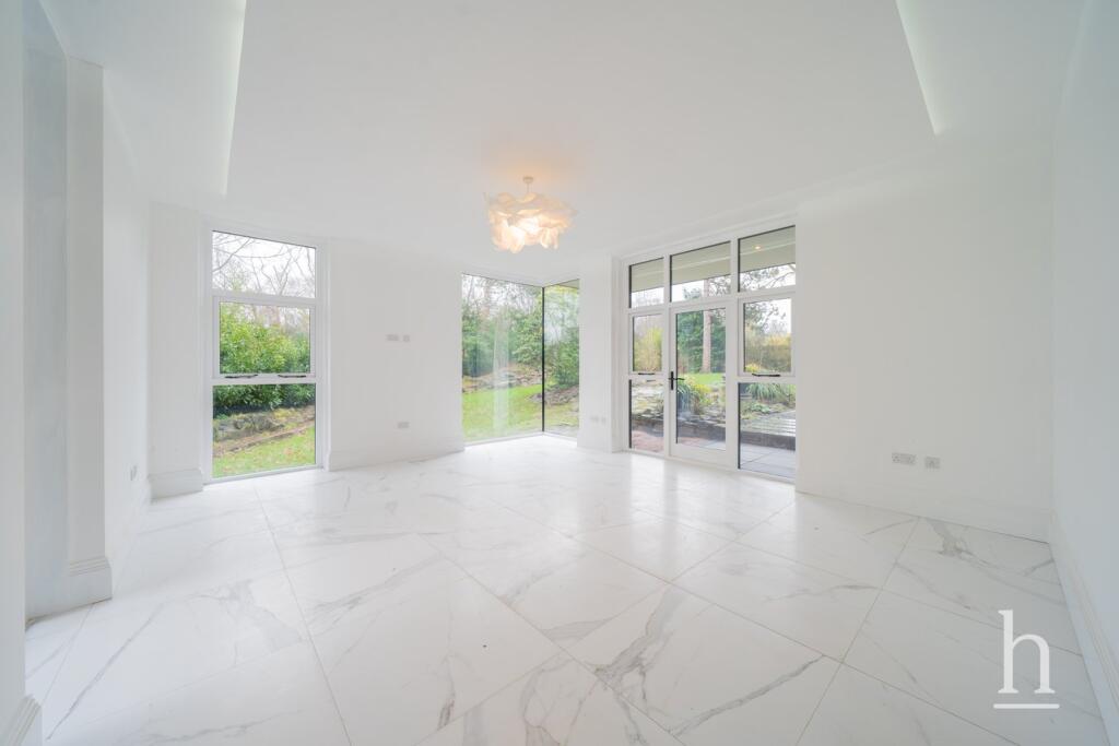 Additional property image - Thorsway, Caldy, CH48