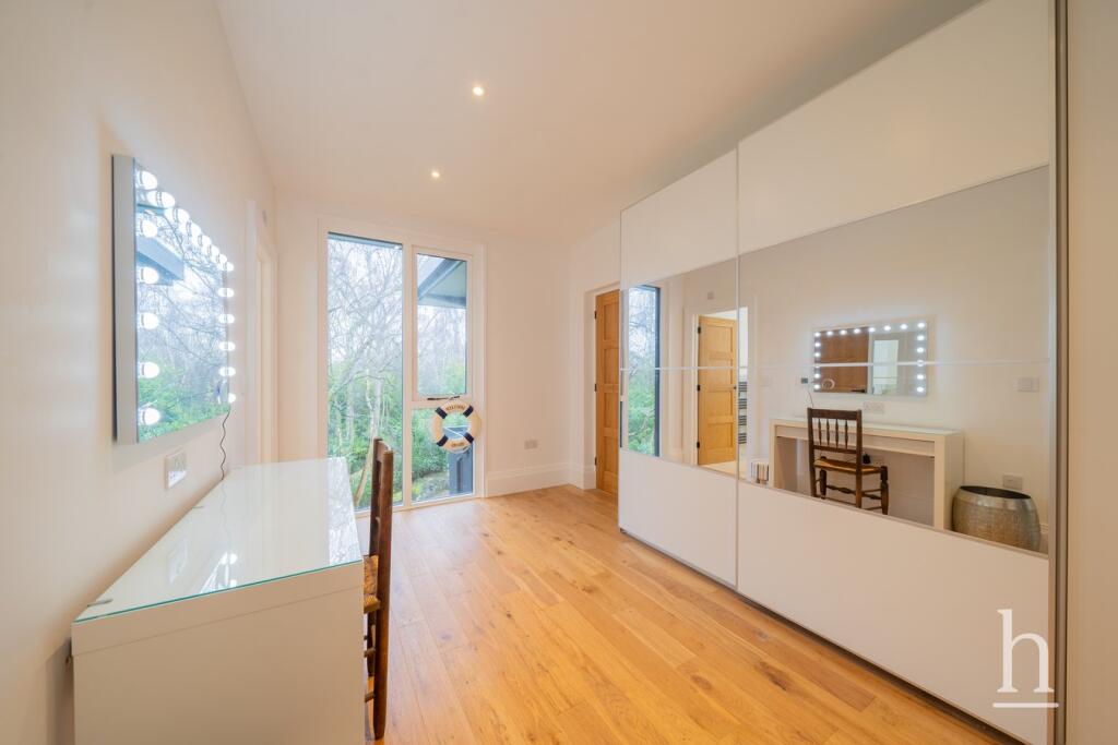 Additional property image - Thorsway, Caldy, CH48