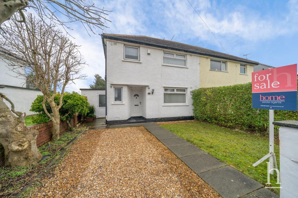 Main image of property: Cortsway, Wirral, CH49