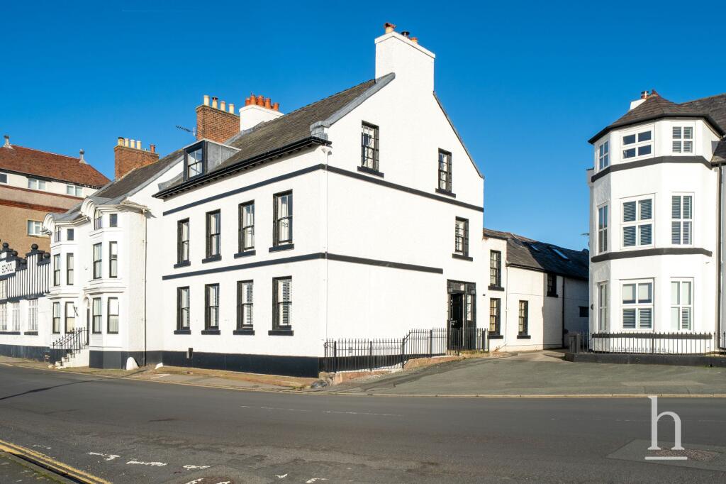 Main image of property: The Parade, Parkgate, CH64