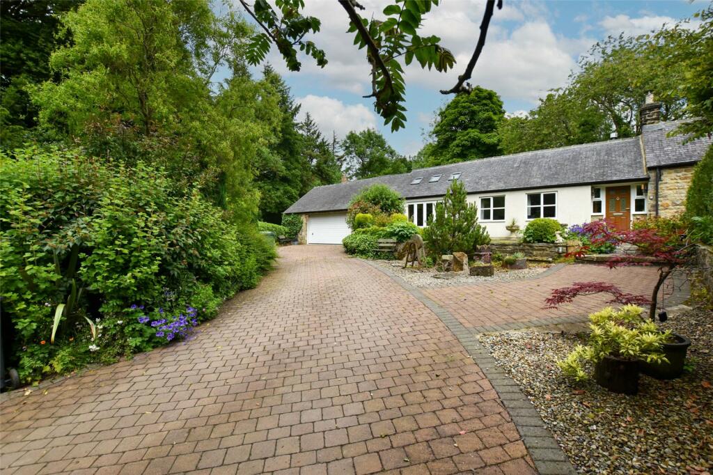 3 bedroom bungalow for sale in Fir Tree, Tow Law, Auckland