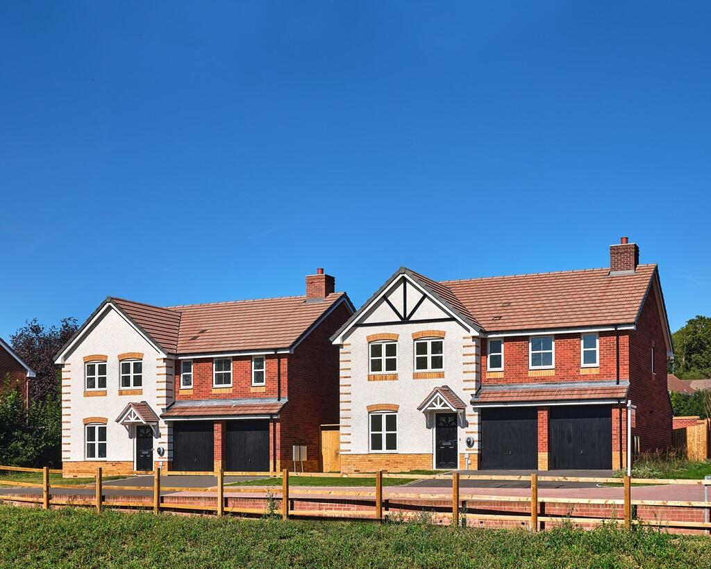 Main image of property: Birmingham Road,
Hatton,
Warwick,
CV35 7DZ