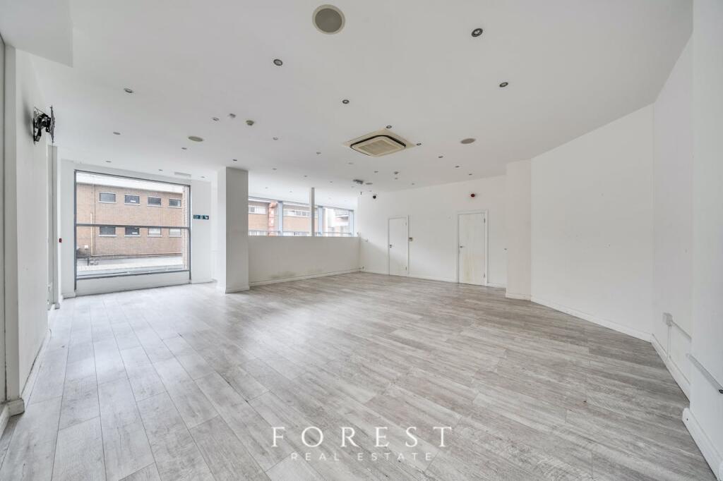 Main image of property: 4 Wilmington Close, Watford, WD18 0AF