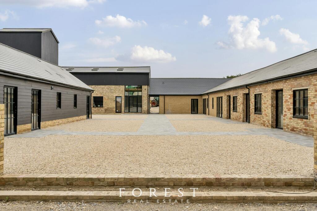 Main image of property: Unit 3 Trinity Hall Business Park, Trinity Hall Farm, Watling Street, Leighton Buzzard, LU7 9PY