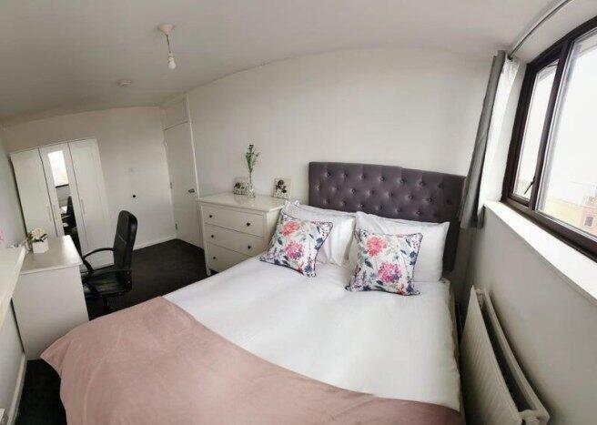 Main image of property: Crondall Street