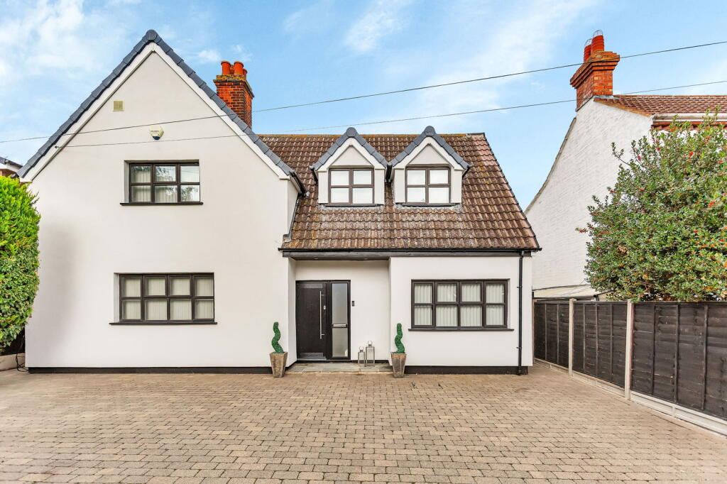 Main image of property: Cause End Road, Wootton, Bedford, MK43