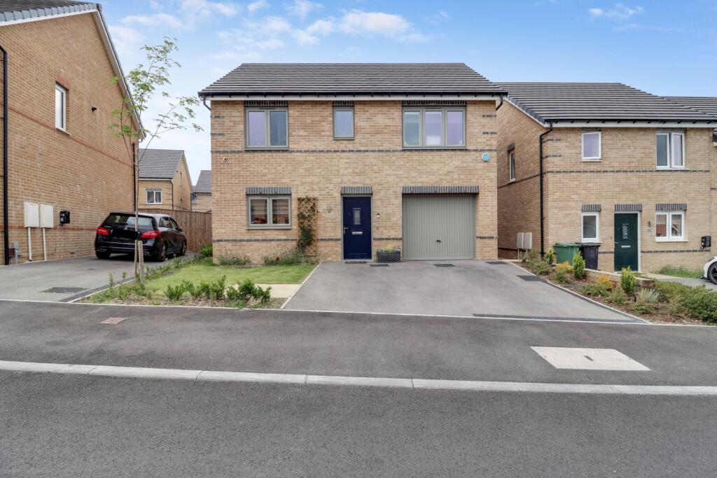 Main image of property: 11 REDWING CLOSE, HUDDERSFIELD
