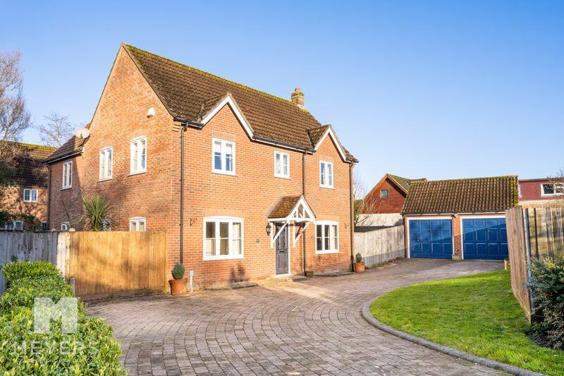 4 bedroom detached house for sale in Little Dewlands, Verwood, BH31