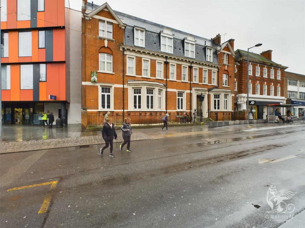 High street retail property to lease in Ripple Road, Barking, IG11 7PE