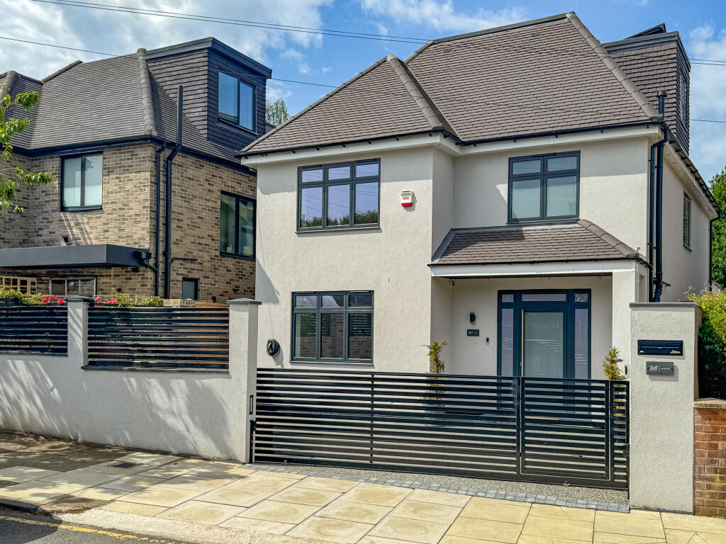 Main image of property: Cavendish Road, Barnet, EN5