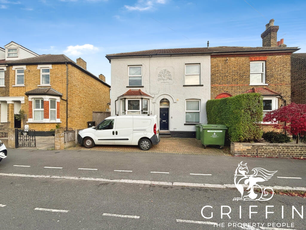 Main image of property: Princes Road, Romford, RM1