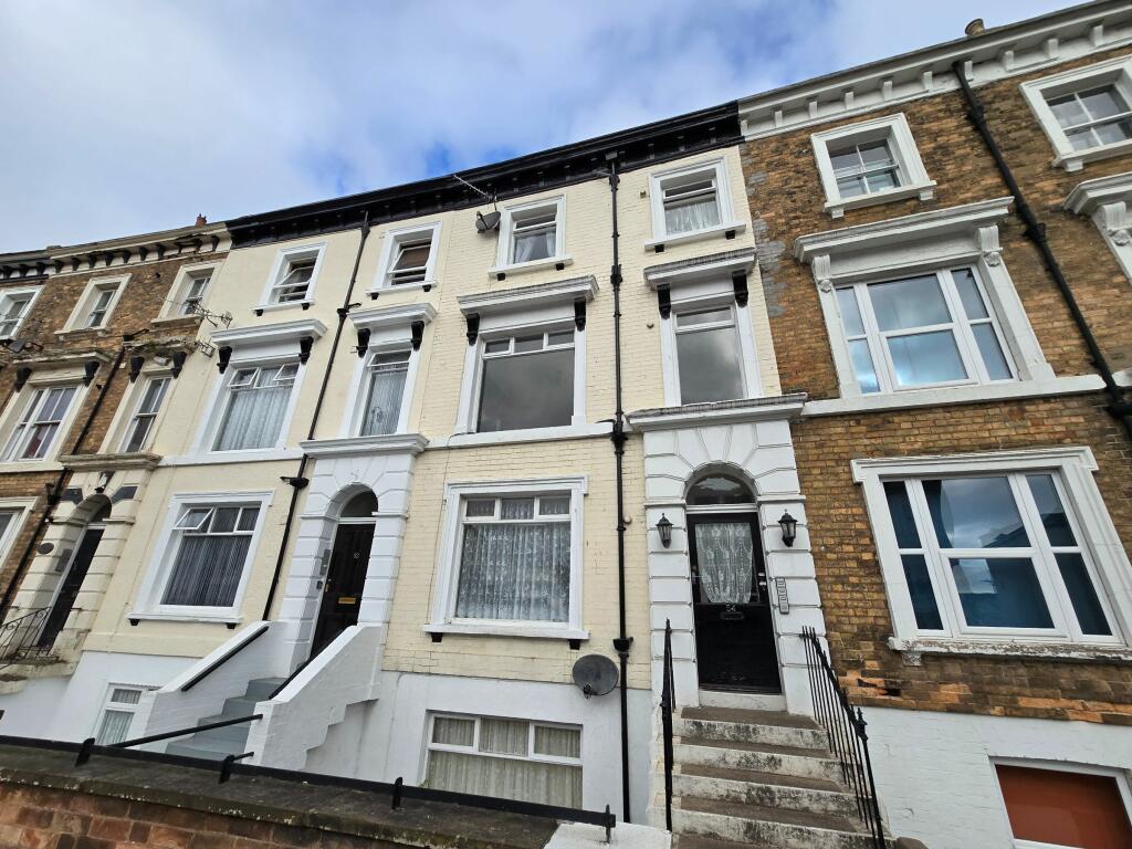 1 bedroom flat for rent in Flat 4, 54 Castle Road, Scarborough, YO11