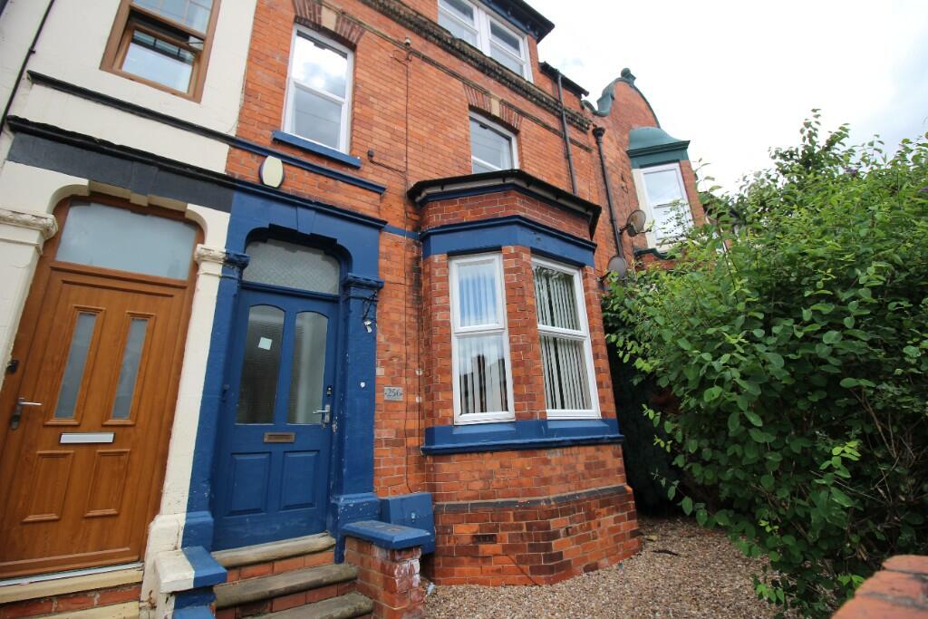 Main image of property: 25/26 7 BED STUDENT HOUSE ALL INCLUSIVE WEST PARADE LINCOLN