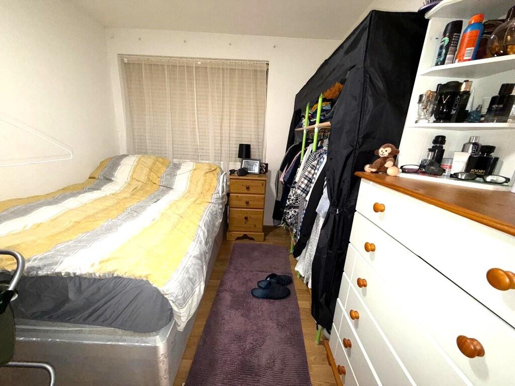 Main image of property: Hansart Way, Enfield