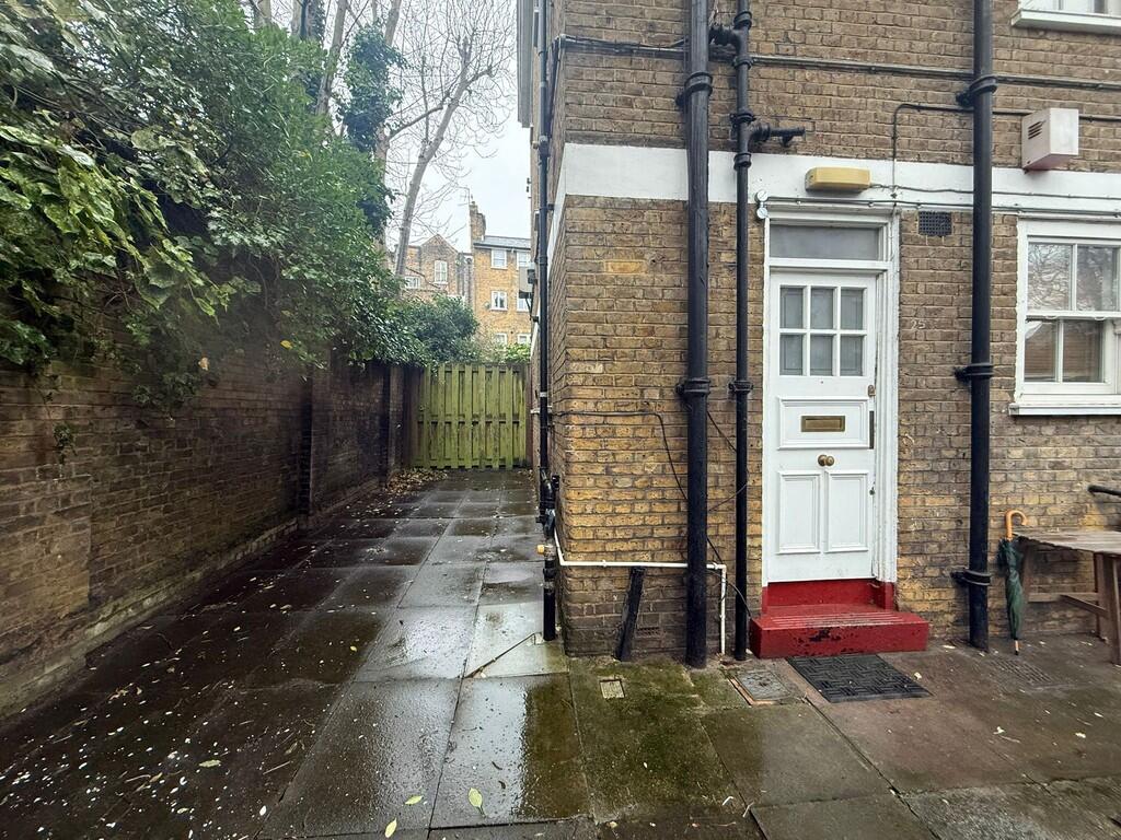 Main image of property: Avenell Road, Highbury