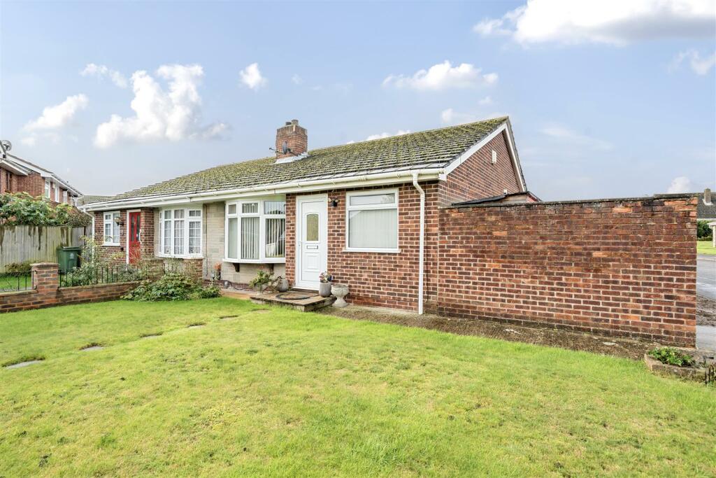 3 bedroom semi-detached bungalow for sale in Hungerford Drive ...