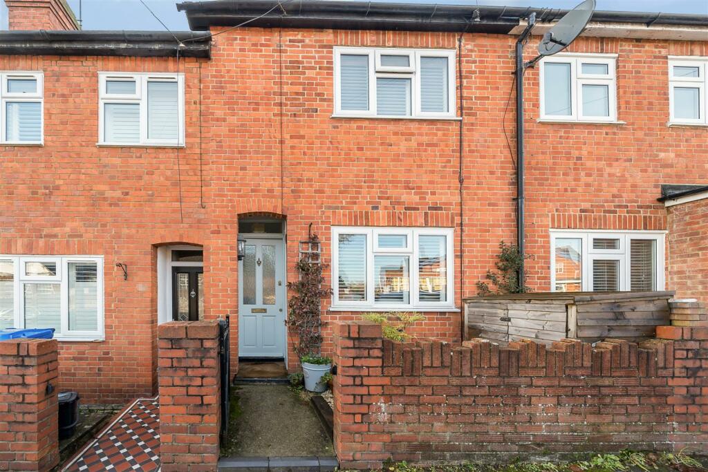 2 bedroom terraced house for sale in Rutland Road, Maidenhead, SL6