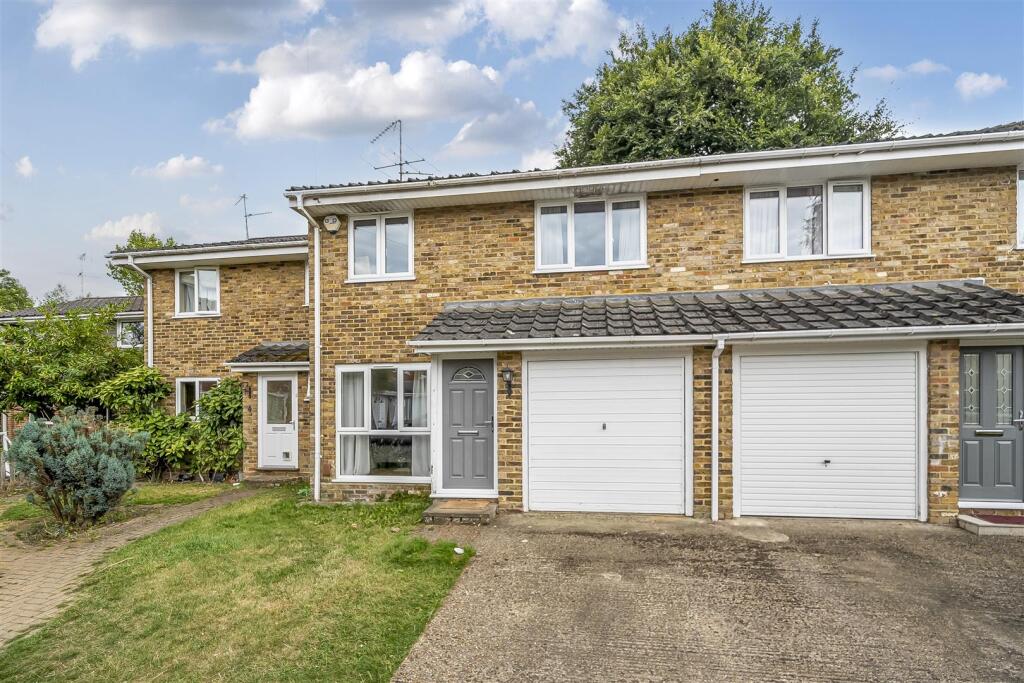 Main image of property: In The Ray, Maidenhead, SL6