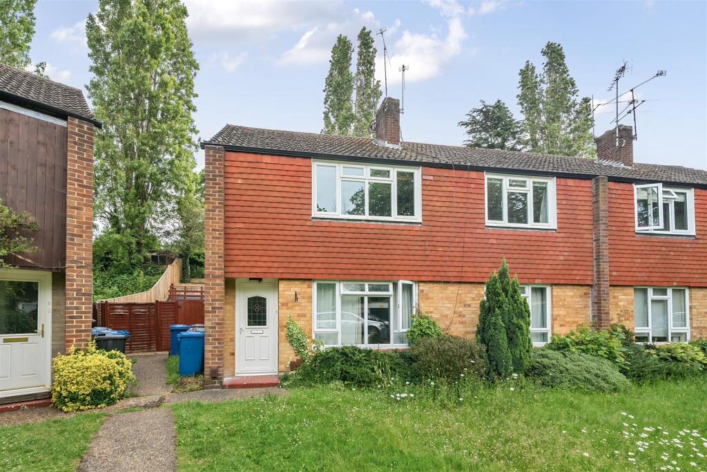 Main image of property: Langton Close, Maidenhead